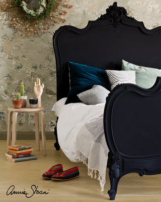 CHALK PAINT Athenian Black Annie Sloan