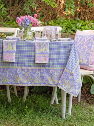 Table Linen Clover Tablecloth: 36x36 April Cornell
