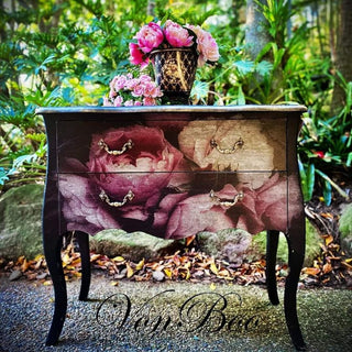 Moody Florals Mint by Michelle