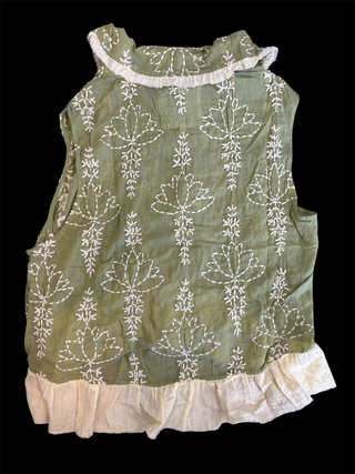 Green Embroidery Ruffle Vest: Sm