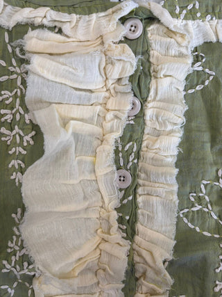 Green Embroidery Ruffle Vest: Sm