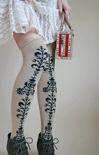 VICTORIAN FLORAL CHAIN OVER THE KNEE: Beige