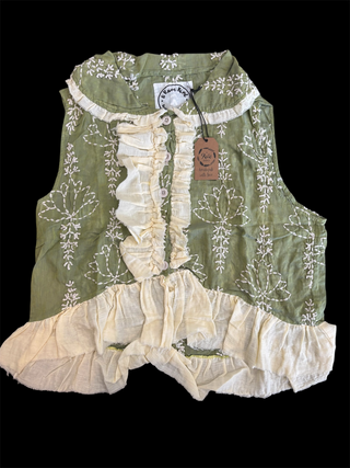 Green Embroidery Ruffle Vest: Sm